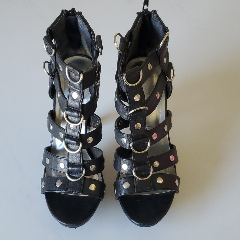 Venti Anni Heels
